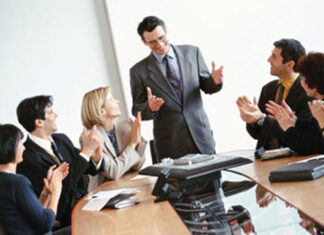 9 chiêu nâng cao tinh thần làm việc của nhân viên