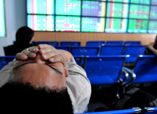 Chỉ số VN-Index giảm điểm cuối phiên