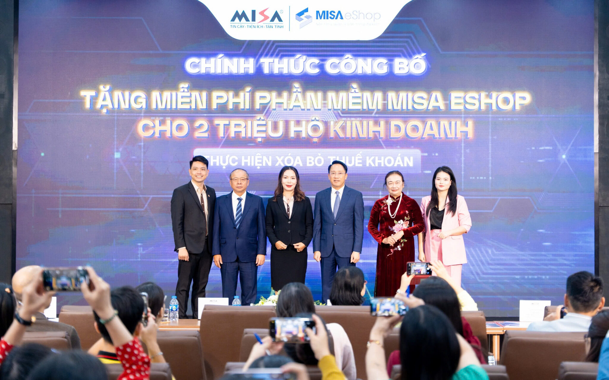 MISA công bố chương trình tặng miễn phí phần mềm MISA eShop cho 2 triệu hộ kinh doanh.